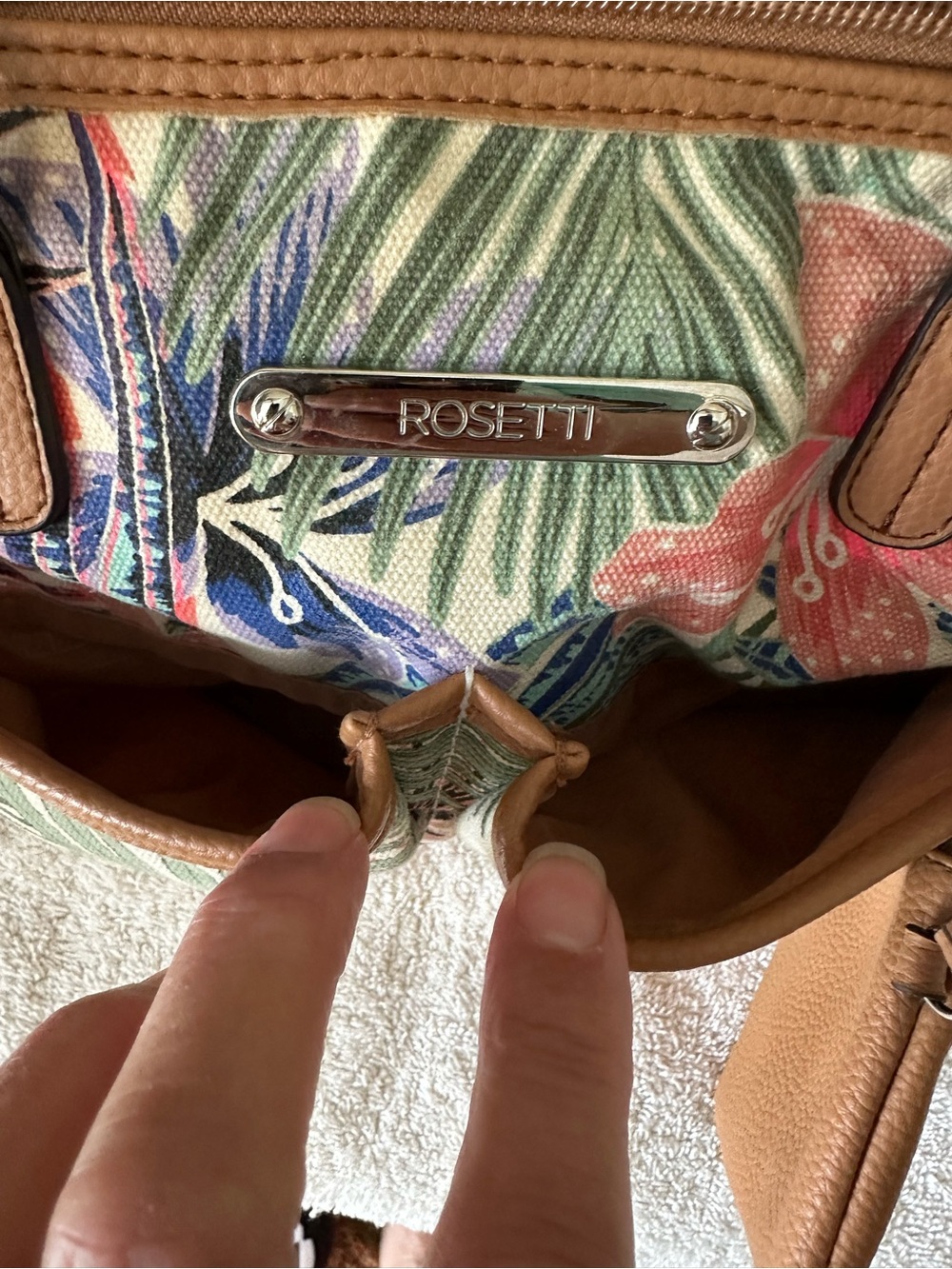 Rosetti Tan-Trim Tropical Floral Tote in Multicolor Print - Picture 4 of 11